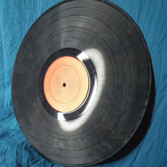 WILLIE NELSON - Pretty Paper - Vinyl Record LP - 1979. Condition is Pre-owned. - Picture 7 of 11
